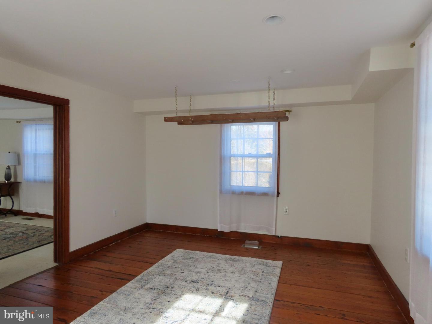 509 MAIN ST, WASHINGTON, Virginia 22747, 3 Bedrooms Bedrooms, 15 Rooms Rooms,4 BathroomsBathrooms,Residential,For sale,509 MAIN ST,VARP2002484 MLS # VARP2002484