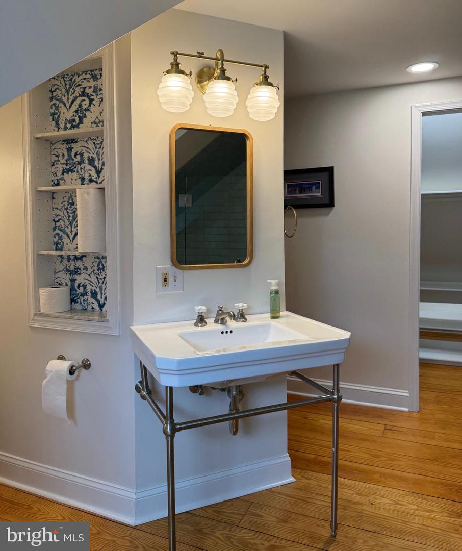 509 MAIN ST, WASHINGTON, Virginia 22747, 3 Bedrooms Bedrooms, 15 Rooms Rooms,4 BathroomsBathrooms,Residential,For sale,509 MAIN ST,VARP2002484 MLS # VARP2002484