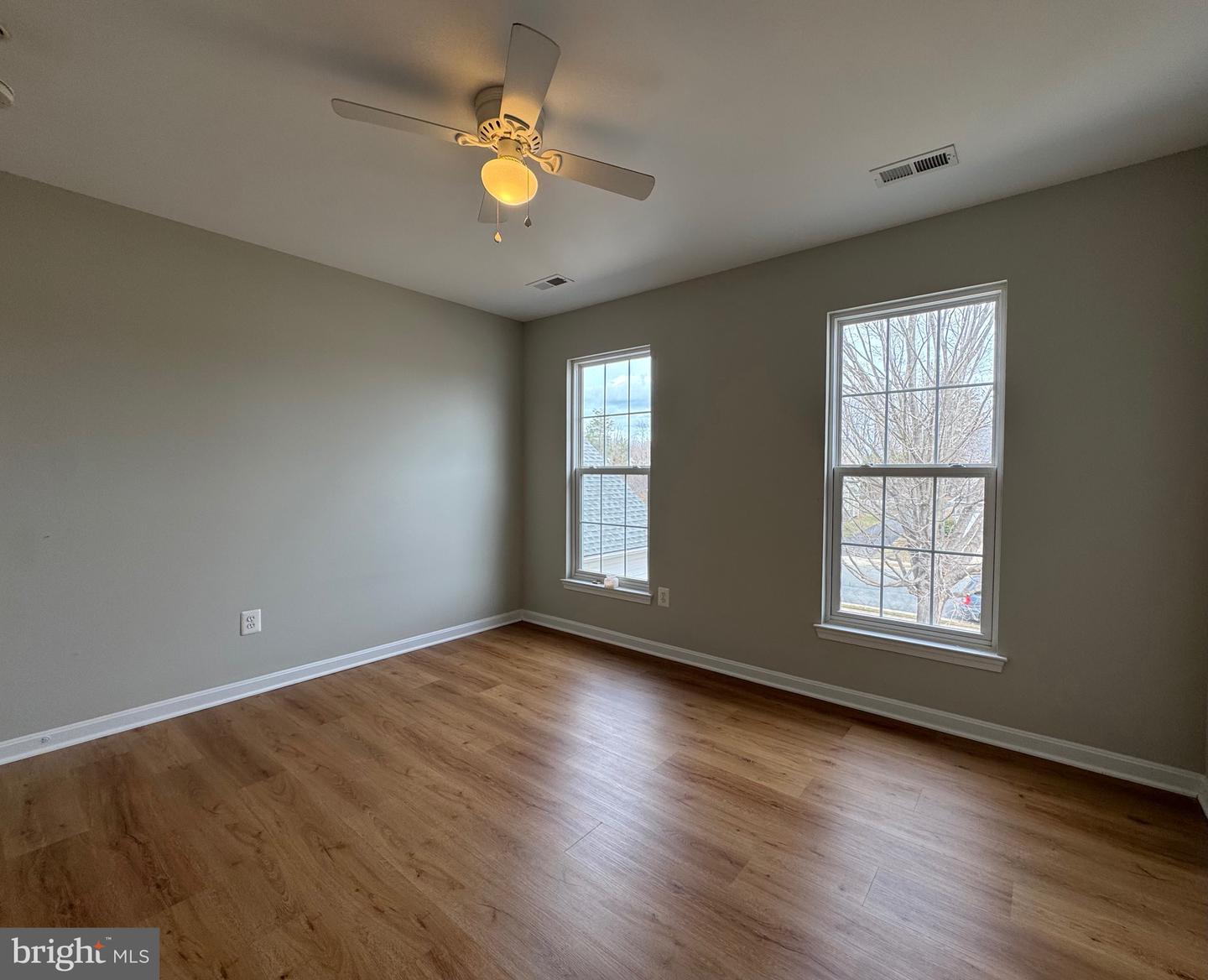 29 NEWBURY DR, STAFFORD, Virginia 22556, 5 Bedrooms Bedrooms, ,3 BathroomsBathrooms,Residential,For sale,29 NEWBURY DR,VAST2046180 MLS # VAST2046180