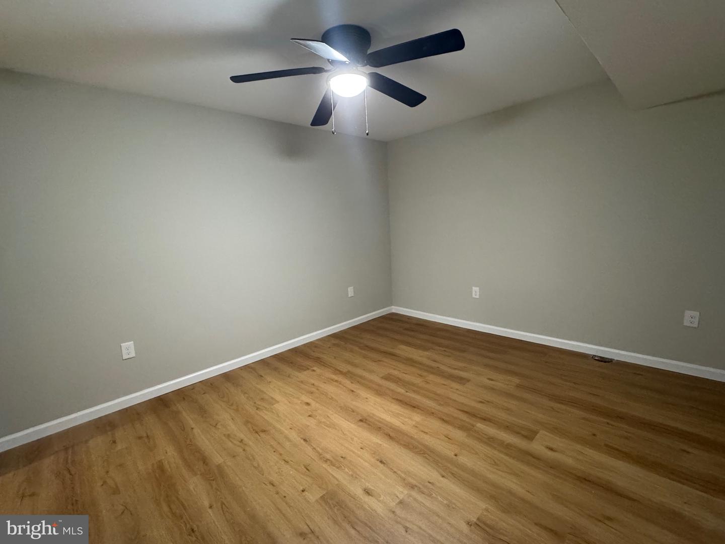 29 NEWBURY DR, STAFFORD, Virginia 22556, 5 Bedrooms Bedrooms, ,3 BathroomsBathrooms,Residential,For sale,29 NEWBURY DR,VAST2046180 MLS # VAST2046180