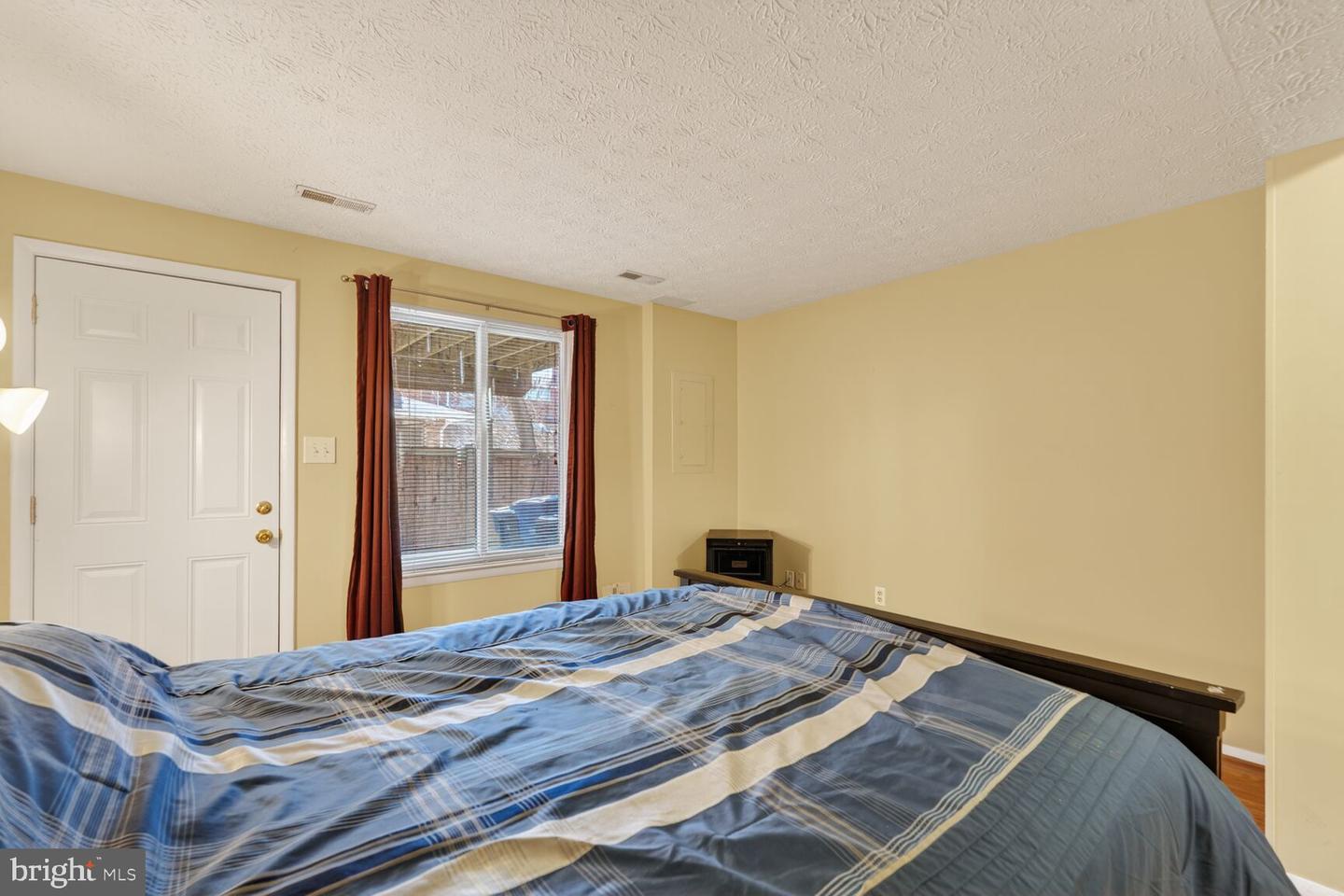 1604 10TH ST S, ARLINGTON, Virginia 22204, 3 Bedrooms Bedrooms, ,2 BathroomsBathrooms,Residential,For sale,1604 10TH ST S,VAAR2068924 MLS # VAAR2068924