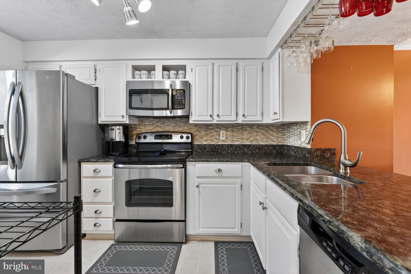 1604 10TH ST S, ARLINGTON, Virginia 22204, 3 Bedrooms Bedrooms, ,2 BathroomsBathrooms,Residential,For sale,1604 10TH ST S,VAAR2068924 MLS # VAAR2068924