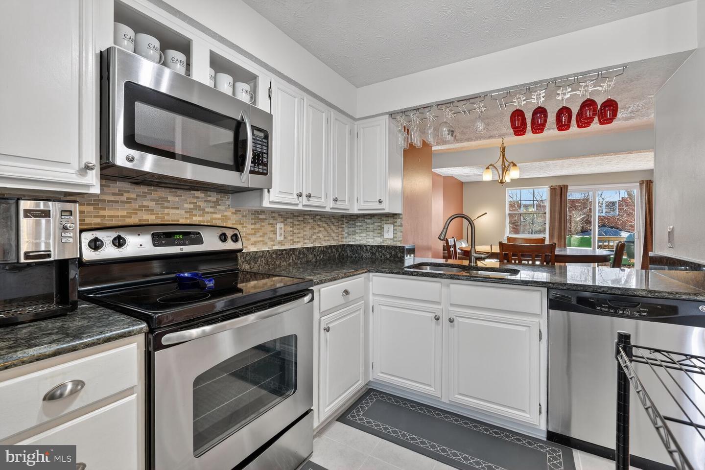 1604 10TH ST S, ARLINGTON, Virginia 22204, 3 Bedrooms Bedrooms, ,2 BathroomsBathrooms,Residential,For sale,1604 10TH ST S,VAAR2068924 MLS # VAAR2068924