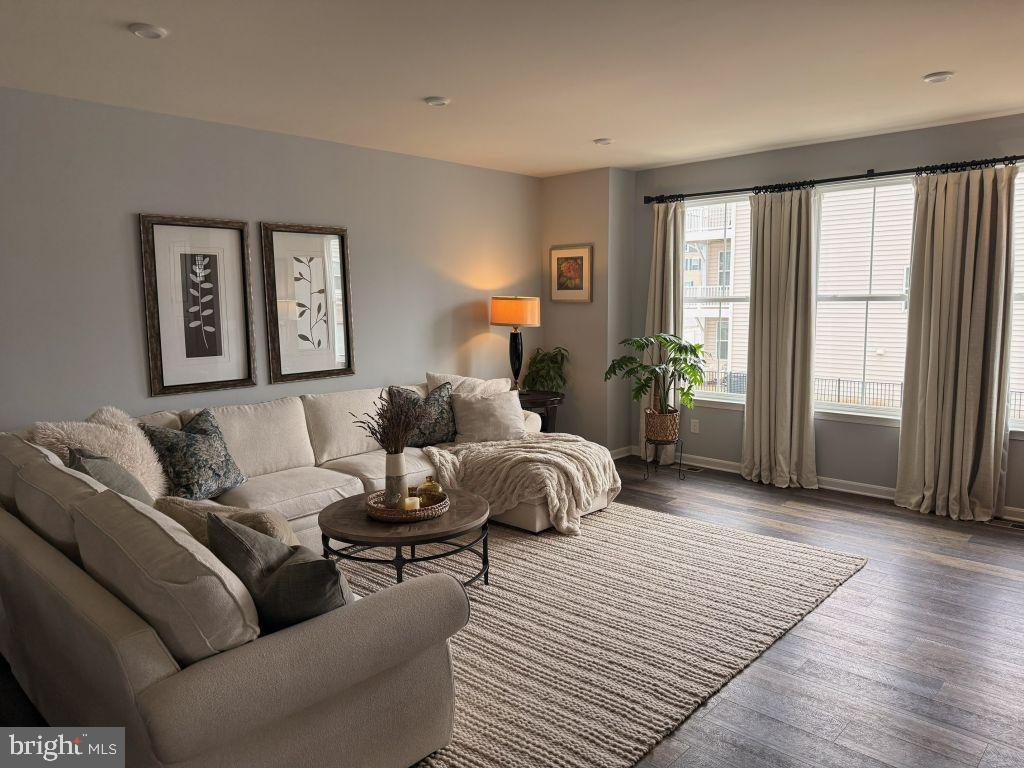 12900 BLUE SKY PL, WOODBRIDGE, Virginia 22192, 4 Bedrooms Bedrooms, ,3 BathroomsBathrooms,Residential,For sale,12900 BLUE SKY PL,VAPW2112946 MLS # VAPW2112946