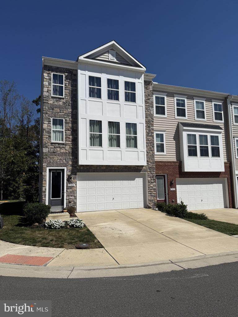 12900 BLUE SKY PL, WOODBRIDGE, Virginia 22192, 4 Bedrooms Bedrooms, ,3 BathroomsBathrooms,Residential,For sale,12900 BLUE SKY PL,VAPW2112946 MLS # VAPW2112946