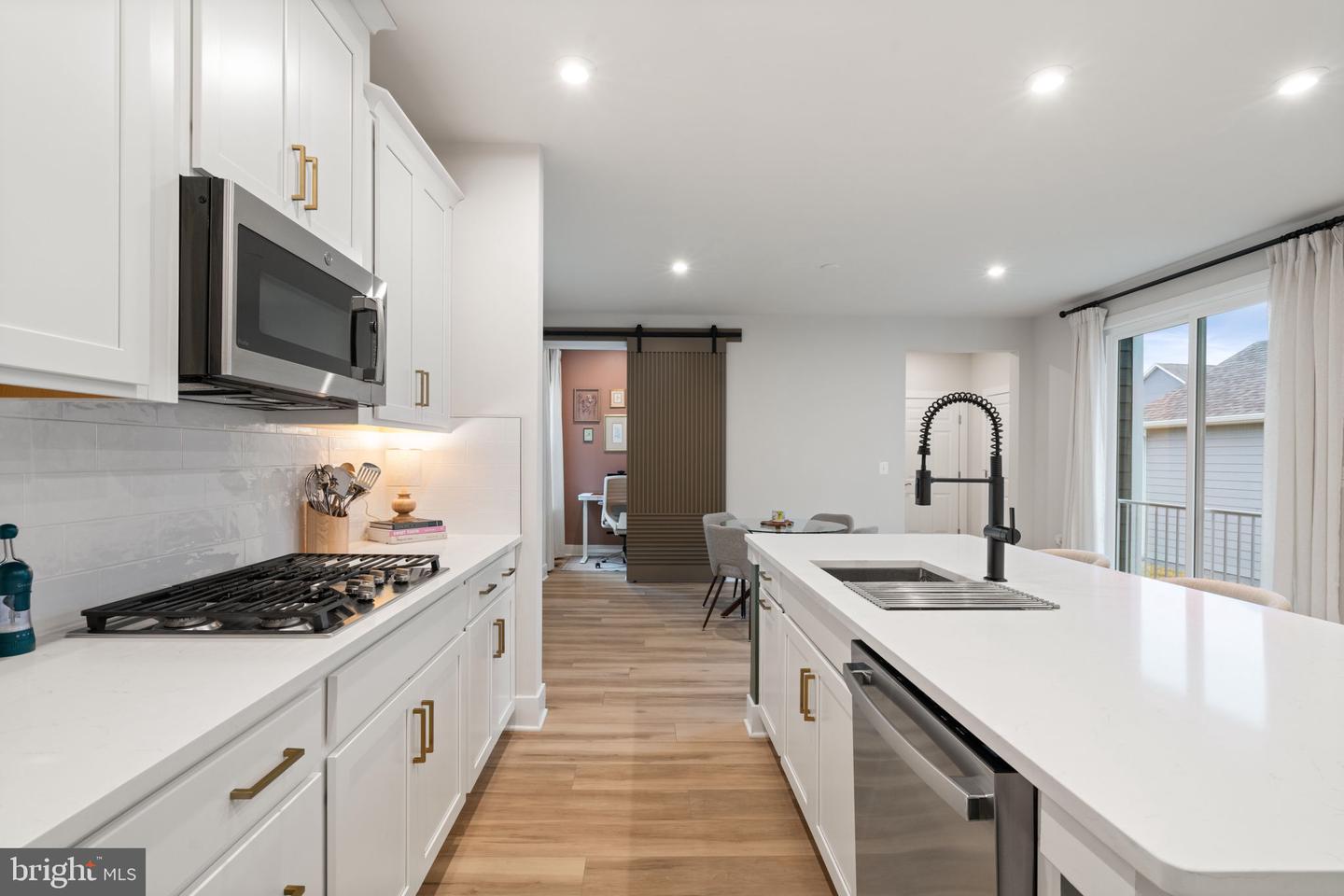 1924 SERVICEBERRY RD, DUMFRIES, Virginia 22026, 4 Bedrooms Bedrooms, ,2 BathroomsBathrooms,Residential,For sale,1924 SERVICEBERRY RD,VAPW2113356 MLS # VAPW2113356