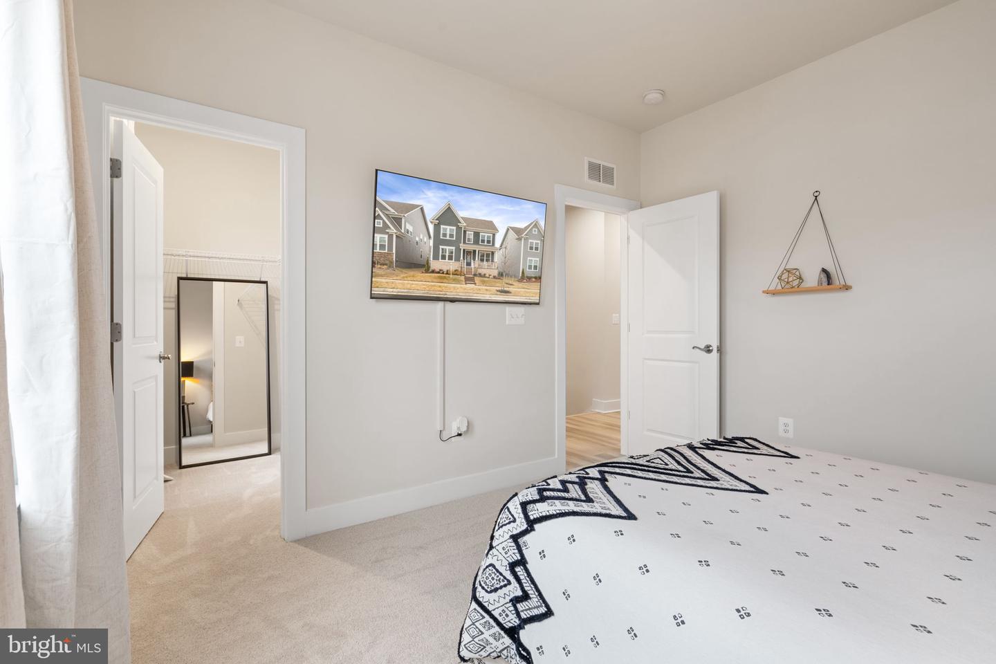 1924 SERVICEBERRY RD, DUMFRIES, Virginia 22026, 4 Bedrooms Bedrooms, ,2 BathroomsBathrooms,Residential,For sale,1924 SERVICEBERRY RD,VAPW2113356 MLS # VAPW2113356