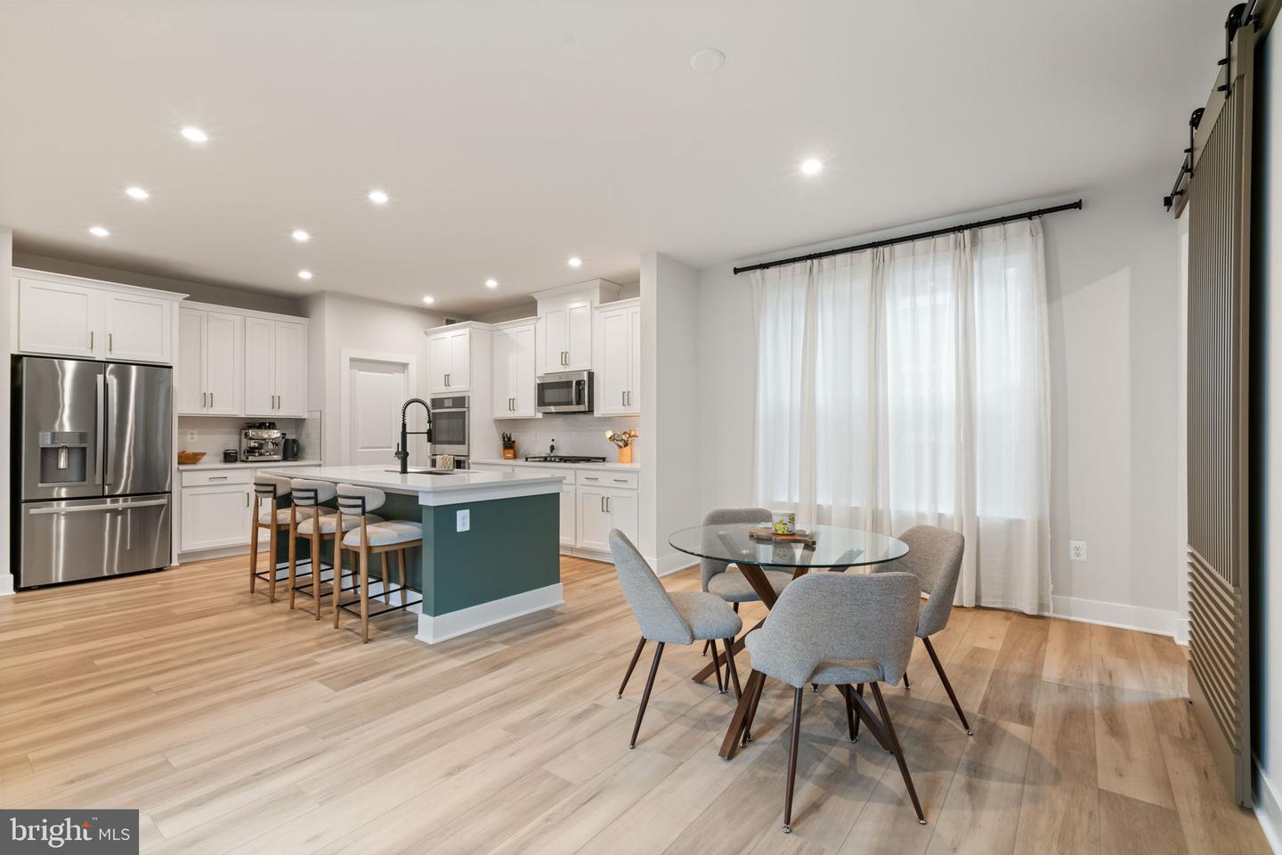 1924 SERVICEBERRY RD, DUMFRIES, Virginia 22026, 4 Bedrooms Bedrooms, ,2 BathroomsBathrooms,Residential,For sale,1924 SERVICEBERRY RD,VAPW2113356 MLS # VAPW2113356