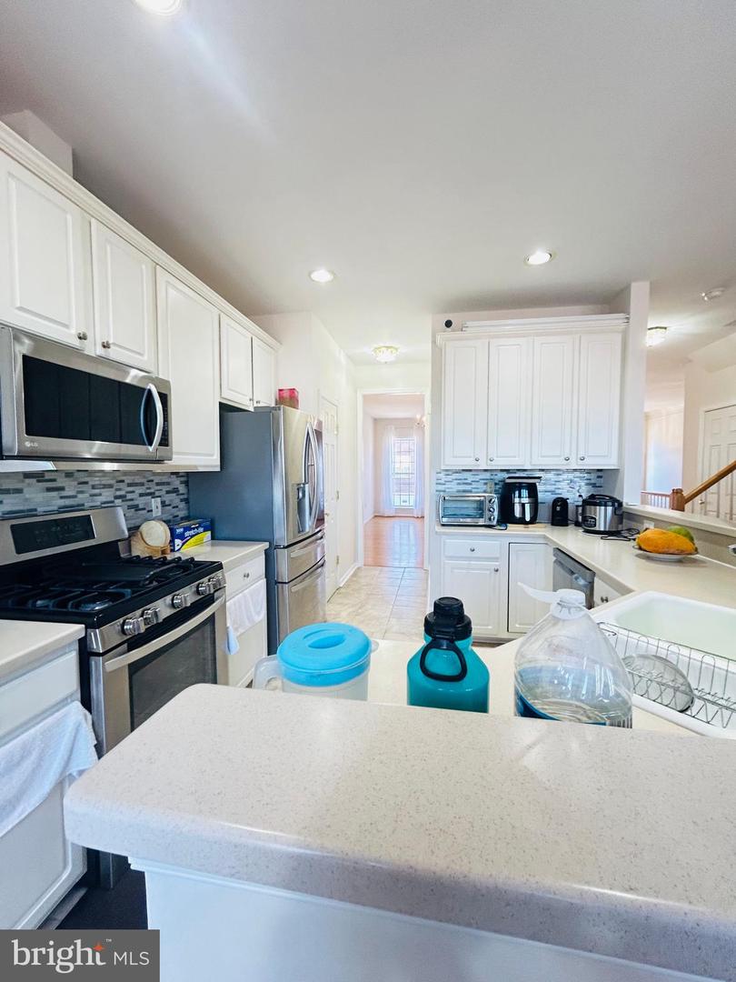 45798 MOUNTAIN PINE SQ, STERLING, Virginia 20166, 3 Bedrooms Bedrooms, ,3 BathroomsBathrooms,Residential,For sale,45798 MOUNTAIN PINE SQ,VALO2116876 MLS # VALO2116876