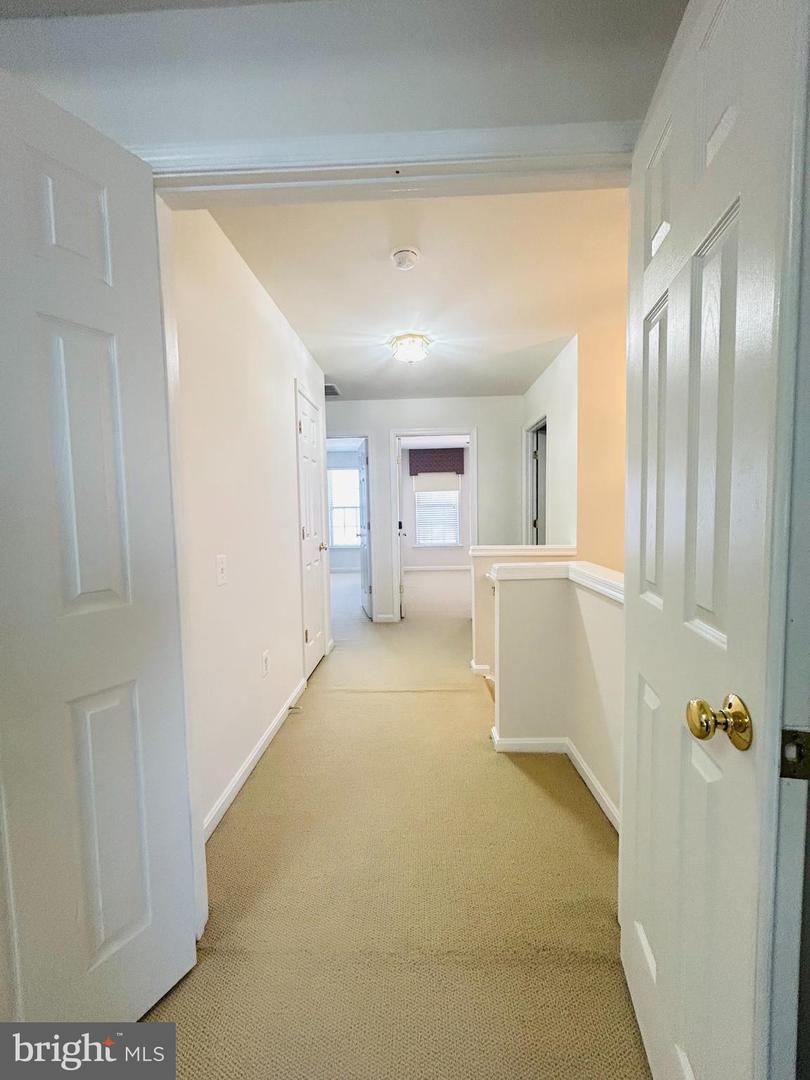 45798 MOUNTAIN PINE SQ, STERLING, Virginia 20166, 3 Bedrooms Bedrooms, ,3 BathroomsBathrooms,Residential,For sale,45798 MOUNTAIN PINE SQ,VALO2116876 MLS # VALO2116876