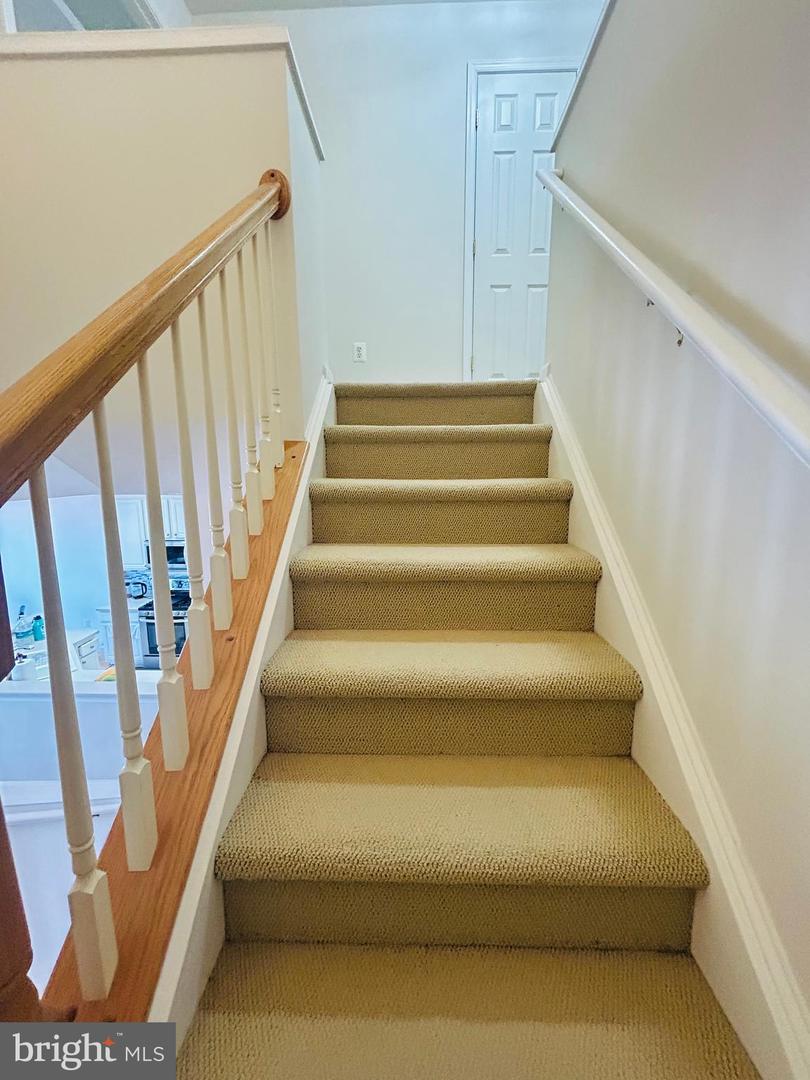 45798 MOUNTAIN PINE SQ, STERLING, Virginia 20166, 3 Bedrooms Bedrooms, ,3 BathroomsBathrooms,Residential,For sale,45798 MOUNTAIN PINE SQ,VALO2116876 MLS # VALO2116876