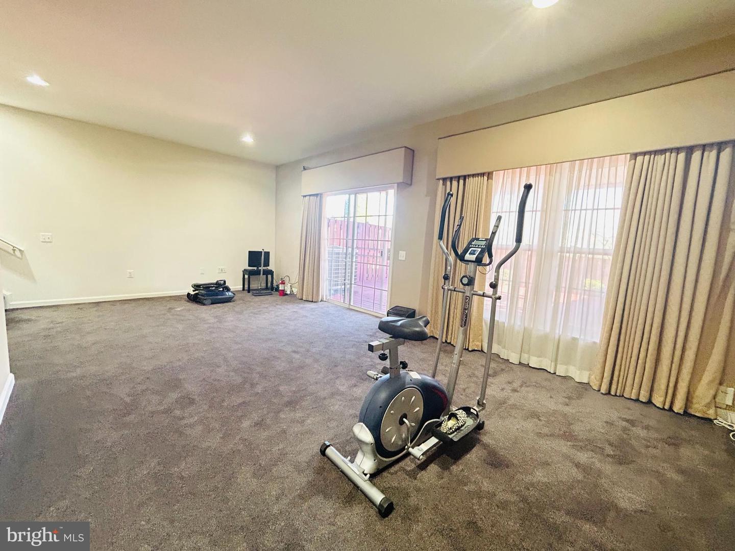 45798 MOUNTAIN PINE SQ, STERLING, Virginia 20166, 3 Bedrooms Bedrooms, ,3 BathroomsBathrooms,Residential,For sale,45798 MOUNTAIN PINE SQ,VALO2116876 MLS # VALO2116876