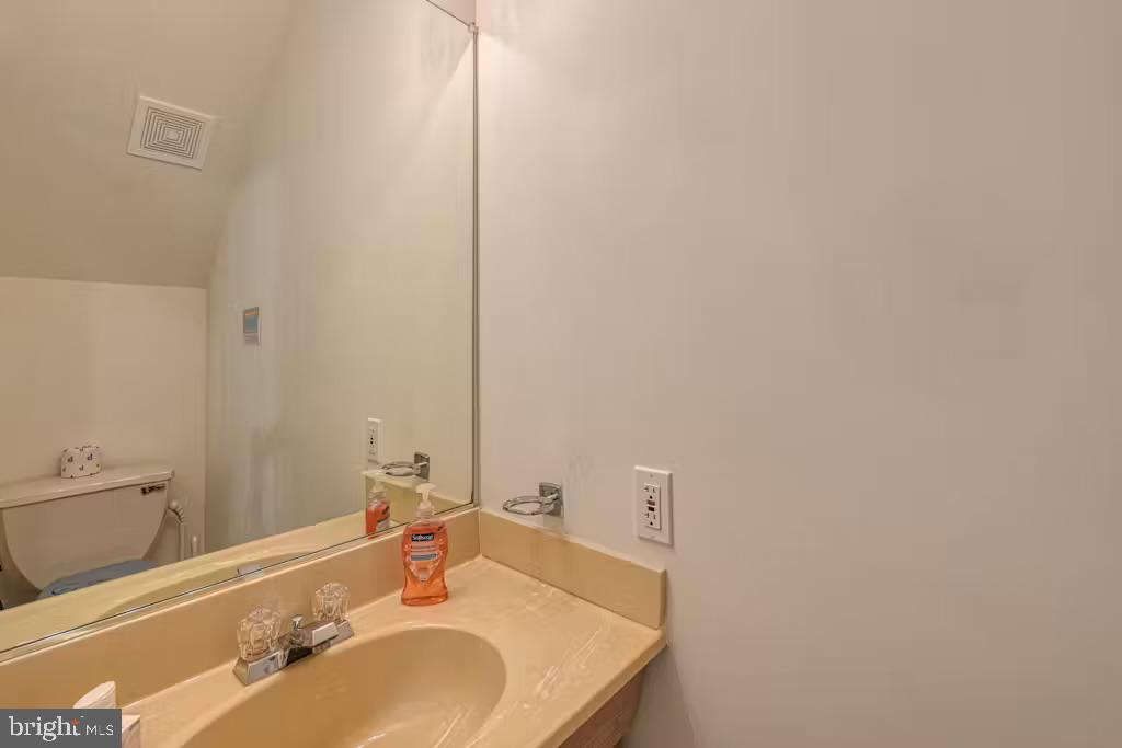 68 EMMA JANE LN, BUMPASS, Virginia 23024, 5 Bedrooms Bedrooms, ,3 BathroomsBathrooms,Residential,For sale,68 EMMA JANE LN,VALA2009364 MLS # VALA2009364