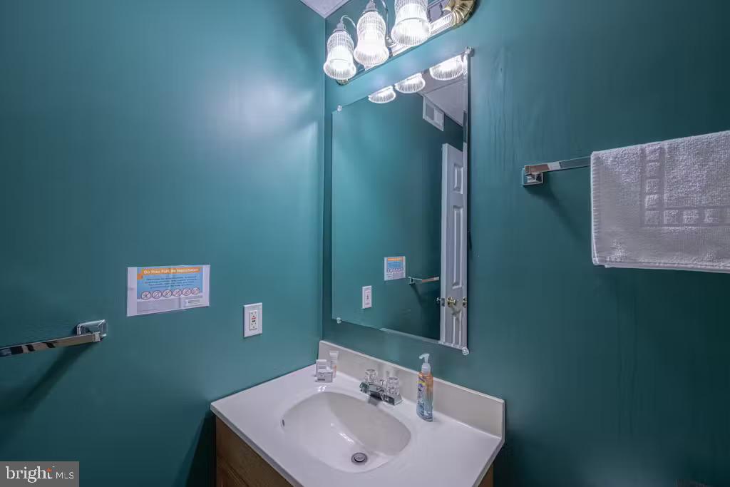 68 EMMA JANE LN, BUMPASS, Virginia 23024, 5 Bedrooms Bedrooms, ,3 BathroomsBathrooms,Residential,For sale,68 EMMA JANE LN,VALA2009364 MLS # VALA2009364