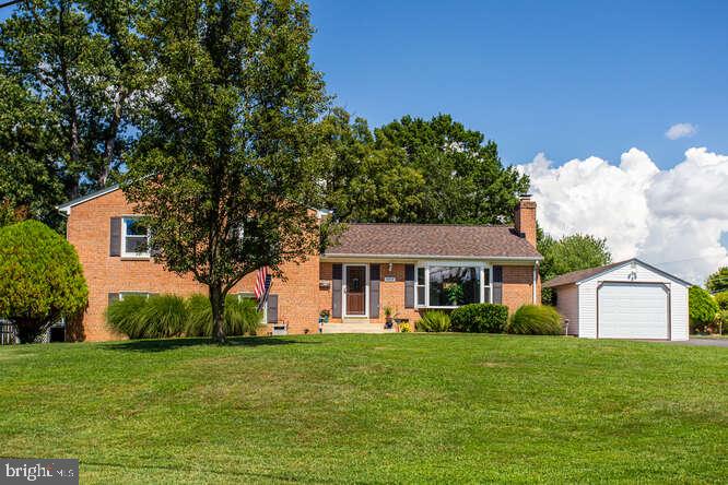 5004 LARNO DR, ALEXANDRIA, Virginia 22310, 4 Bedrooms Bedrooms, ,2 BathroomsBathrooms,Residential,For sale,5004 LARNO DR,VAFX2293466 MLS # VAFX2293466 5004 LARNO DR, ALEXANDRIA, Virginia 22310, 4 Bedrooms Bedrooms, ,2 BathroomsBathrooms,Residential,For sale,5004 LARNO DR,VAFX2293466 MLS # VAFX2293466