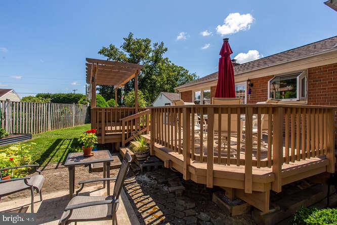 5004 LARNO DR, ALEXANDRIA, Virginia 22310, 4 Bedrooms Bedrooms, ,2 BathroomsBathrooms,Residential,For sale,5004 LARNO DR,VAFX2293466 MLS # VAFX2293466 5004 LARNO DR, ALEXANDRIA, Virginia 22310, 4 Bedrooms Bedrooms, ,2 BathroomsBathrooms,Residential,For sale,5004 LARNO DR,VAFX2293466 MLS # VAFX2293466