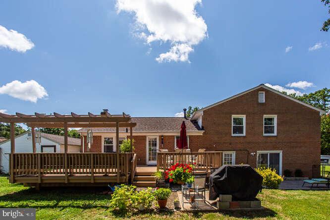 5004 LARNO DR, ALEXANDRIA, Virginia 22310, 4 Bedrooms Bedrooms, ,2 BathroomsBathrooms,Residential,For sale,5004 LARNO DR,VAFX2293466 MLS # VAFX2293466 5004 LARNO DR, ALEXANDRIA, Virginia 22310, 4 Bedrooms Bedrooms, ,2 BathroomsBathrooms,Residential,For sale,5004 LARNO DR,VAFX2293466 MLS # VAFX2293466