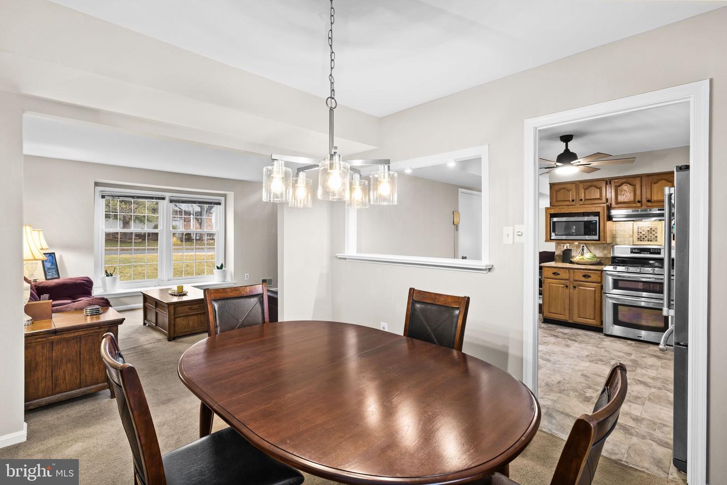 9847 ALAN CT, MANASSAS, Virginia 20109, 4 Bedrooms Bedrooms, ,2 BathroomsBathrooms,Residential,For sale,9847 ALAN CT,VAPW2113688 MLS # VAPW2113688