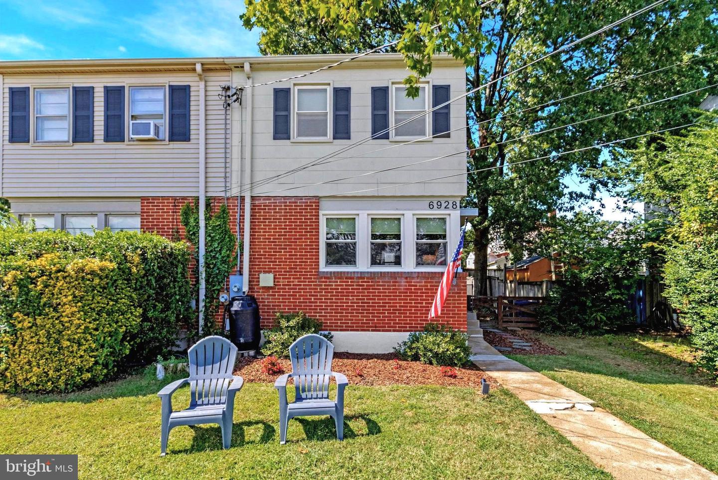 6928 UNIVERSITY DR, ALEXANDRIA, Virginia 22307, 2 Bedrooms Bedrooms, 9 Rooms Rooms,2 BathroomsBathrooms,Residential,For sale,6928 UNIVERSITY DR,VAFX2294074 MLS # VAFX2294074