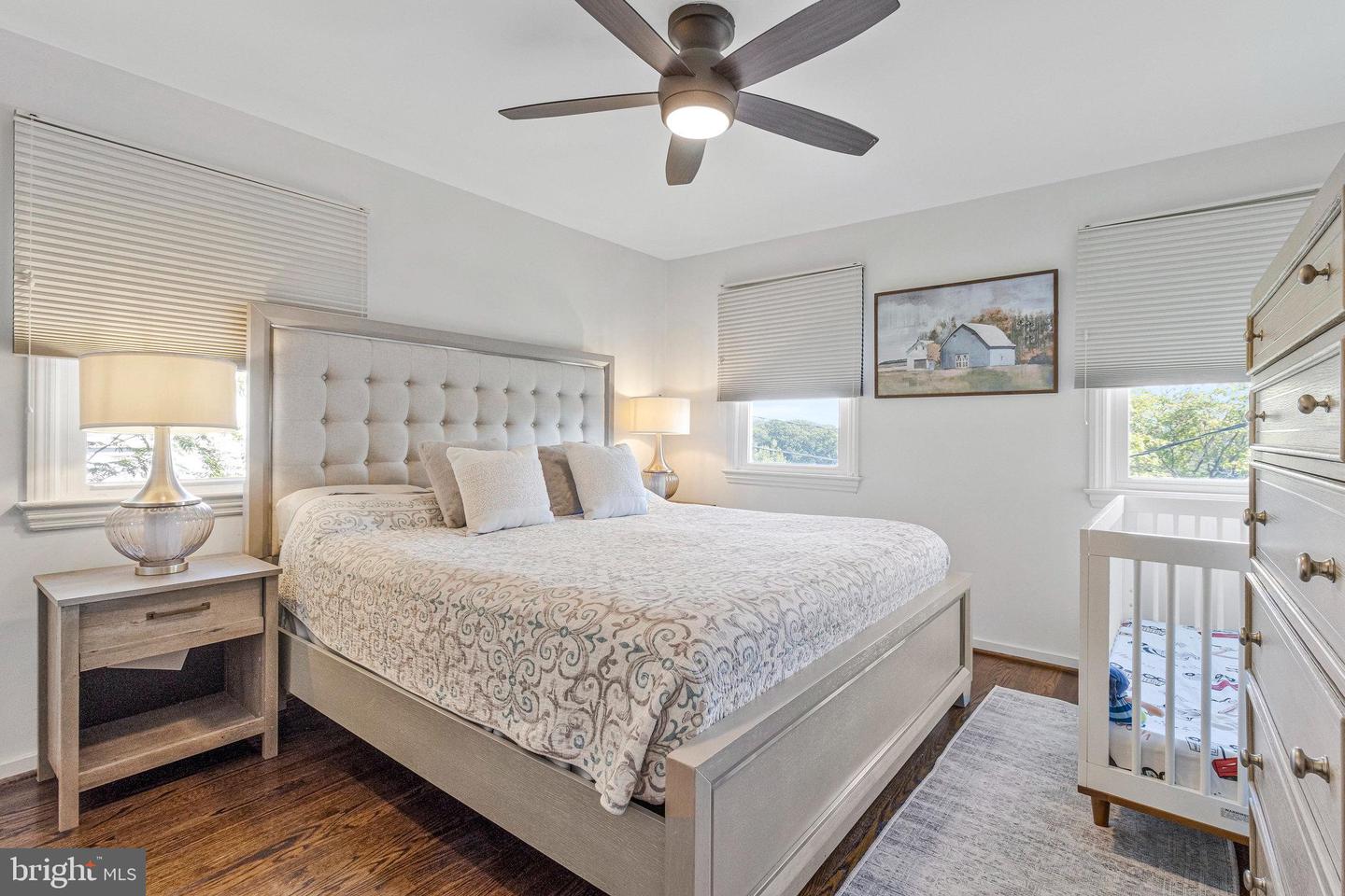 6928 UNIVERSITY DR, ALEXANDRIA, Virginia 22307, 2 Bedrooms Bedrooms, 9 Rooms Rooms,2 BathroomsBathrooms,Residential,For sale,6928 UNIVERSITY DR,VAFX2294074 MLS # VAFX2294074