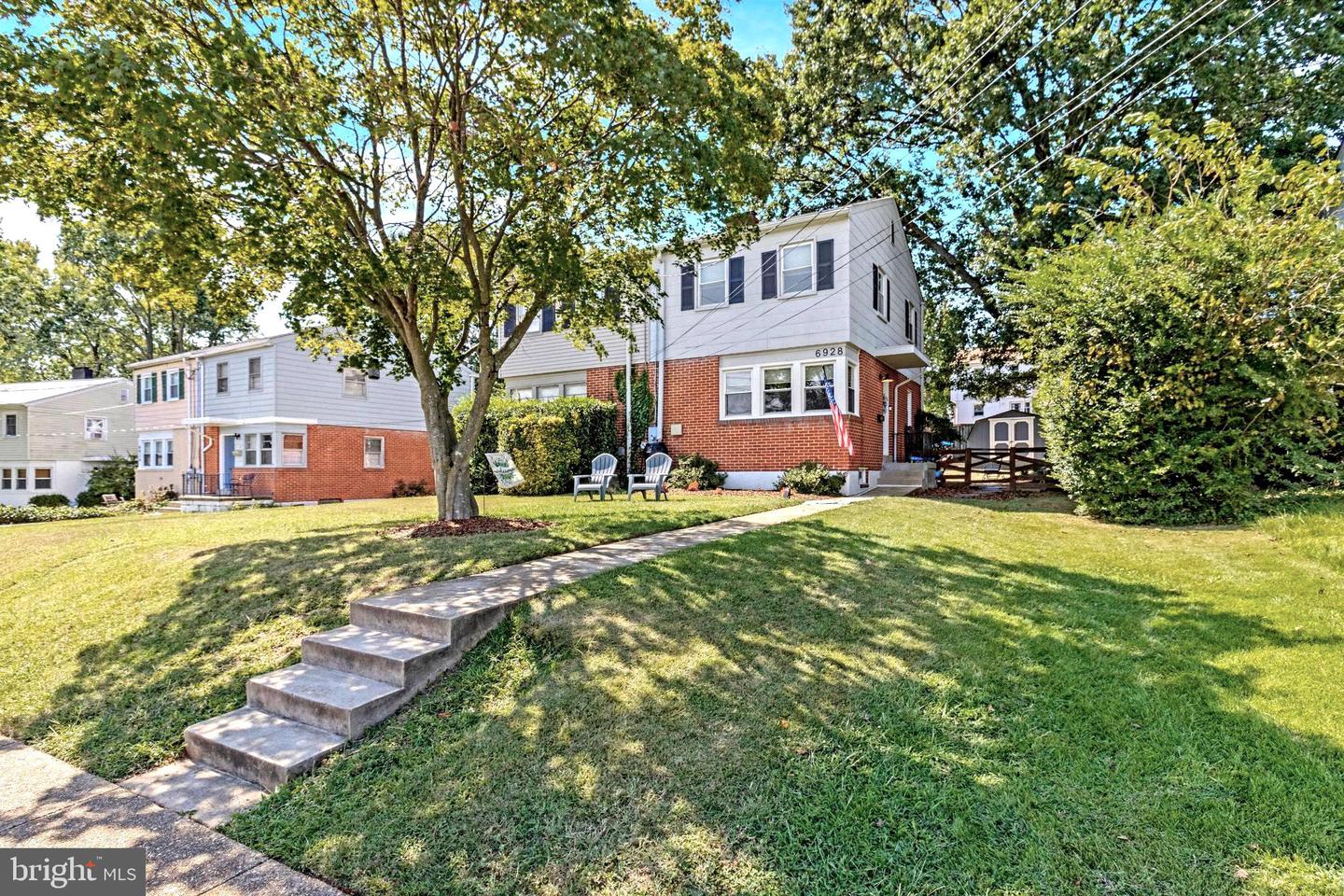 6928 UNIVERSITY DR, ALEXANDRIA, Virginia 22307, 2 Bedrooms Bedrooms, 9 Rooms Rooms,2 BathroomsBathrooms,Residential,For sale,6928 UNIVERSITY DR,VAFX2294074 MLS # VAFX2294074