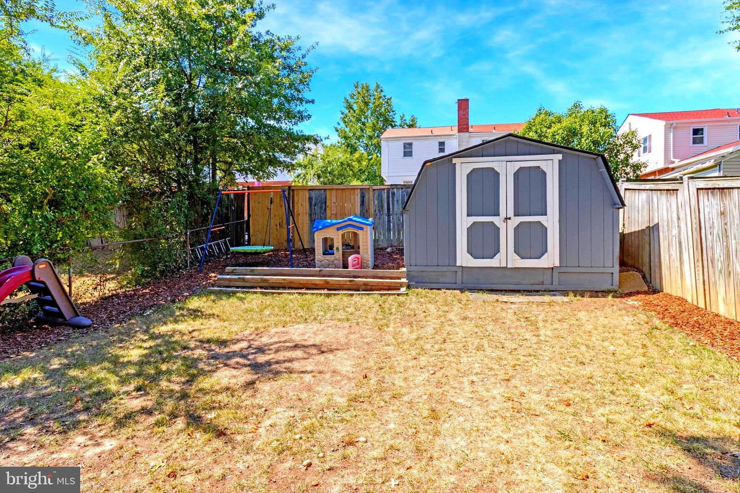 6928 UNIVERSITY DR, ALEXANDRIA, Virginia 22307, 2 Bedrooms Bedrooms, 9 Rooms Rooms,2 BathroomsBathrooms,Residential,For sale,6928 UNIVERSITY DR,VAFX2294074 MLS # VAFX2294074