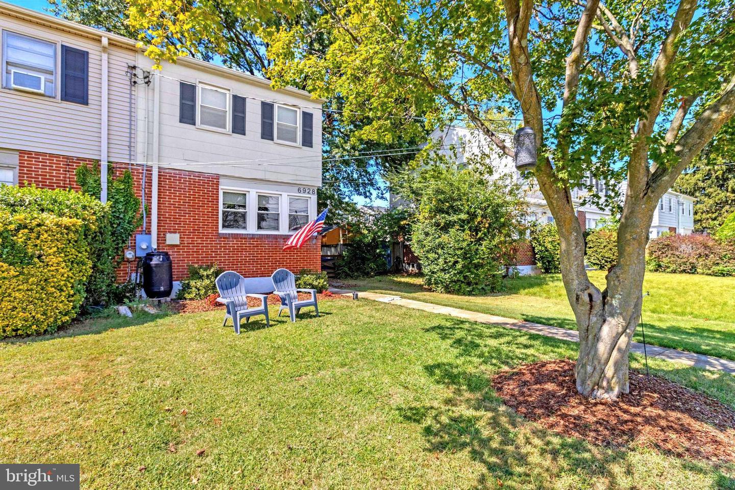 6928 UNIVERSITY DR, ALEXANDRIA, Virginia 22307, 2 Bedrooms Bedrooms, 9 Rooms Rooms,2 BathroomsBathrooms,Residential,For sale,6928 UNIVERSITY DR,VAFX2294074 MLS # VAFX2294074