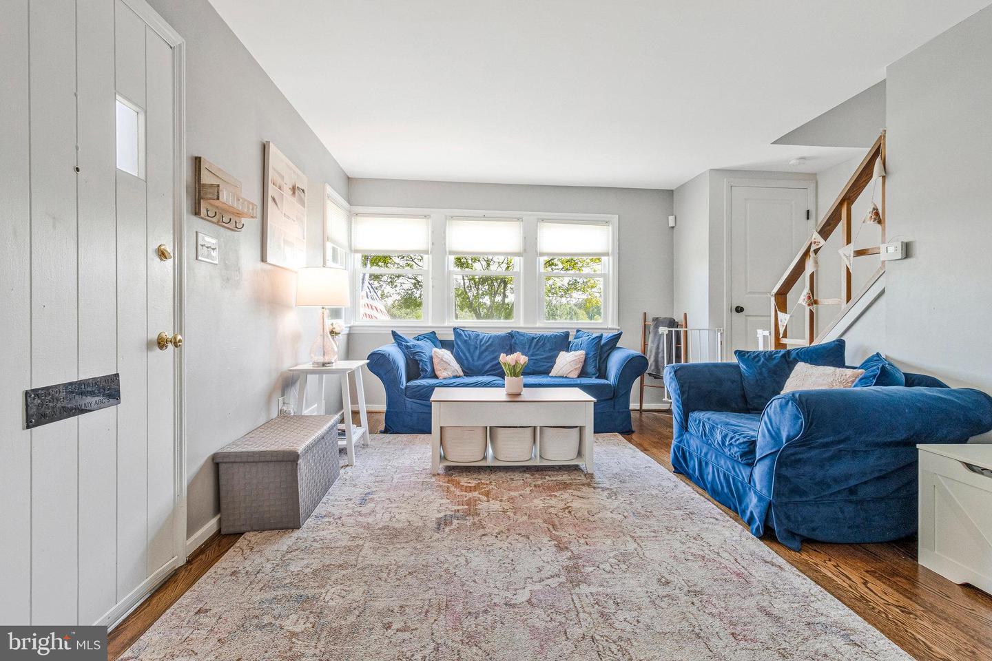 6928 UNIVERSITY DR, ALEXANDRIA, Virginia 22307, 2 Bedrooms Bedrooms, 9 Rooms Rooms,2 BathroomsBathrooms,Residential,For sale,6928 UNIVERSITY DR,VAFX2294074 MLS # VAFX2294074