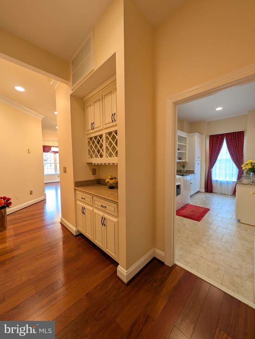 11207 VALOR BRIDGE DR, SPOTSYLVANIA, Virginia 22551, 5 Bedrooms Bedrooms, ,4 BathroomsBathrooms,Residential,For sale,11207 VALOR BRIDGE DR,VASP2039802 MLS # VASP2039802