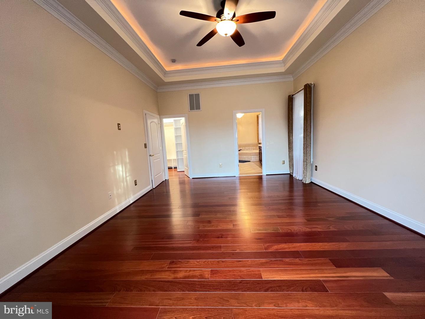 11207 VALOR BRIDGE DR, SPOTSYLVANIA, Virginia 22551, 5 Bedrooms Bedrooms, ,4 BathroomsBathrooms,Residential,For sale,11207 VALOR BRIDGE DR,VASP2039802 MLS # VASP2039802