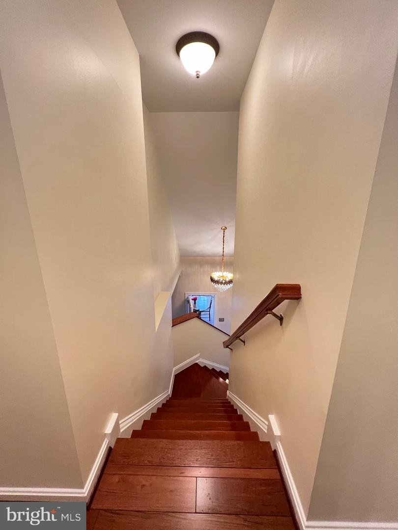 11207 VALOR BRIDGE DR, SPOTSYLVANIA, Virginia 22551, 5 Bedrooms Bedrooms, ,4 BathroomsBathrooms,Residential,For sale,11207 VALOR BRIDGE DR,VASP2039802 MLS # VASP2039802