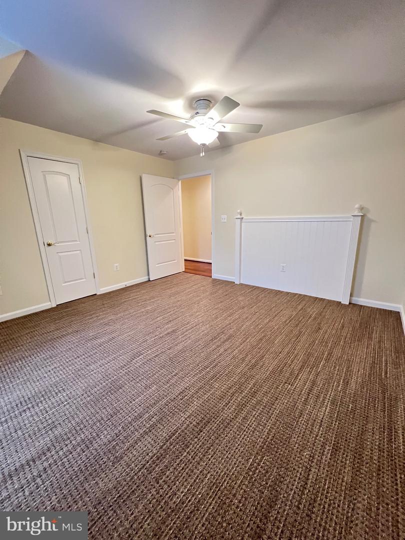 11207 VALOR BRIDGE DR, SPOTSYLVANIA, Virginia 22551, 5 Bedrooms Bedrooms, ,4 BathroomsBathrooms,Residential,For sale,11207 VALOR BRIDGE DR,VASP2039802 MLS # VASP2039802