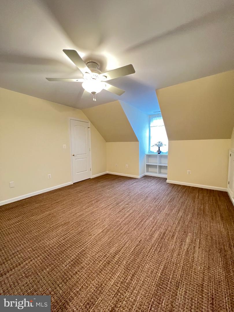 11207 VALOR BRIDGE DR, SPOTSYLVANIA, Virginia 22551, 5 Bedrooms Bedrooms, ,4 BathroomsBathrooms,Residential,For sale,11207 VALOR BRIDGE DR,VASP2039802 MLS # VASP2039802