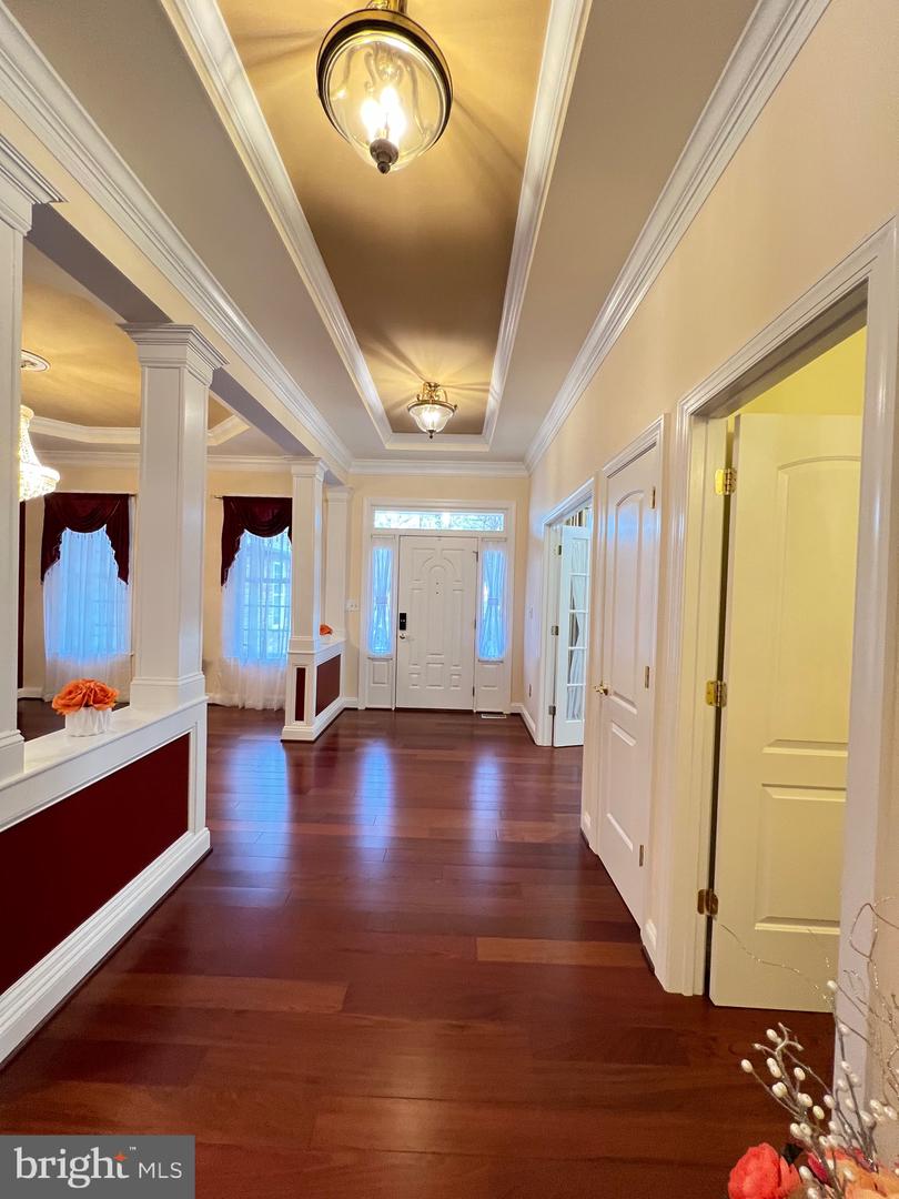 11207 VALOR BRIDGE DR, SPOTSYLVANIA, Virginia 22551, 5 Bedrooms Bedrooms, ,4 BathroomsBathrooms,Residential,For sale,11207 VALOR BRIDGE DR,VASP2039802 MLS # VASP2039802