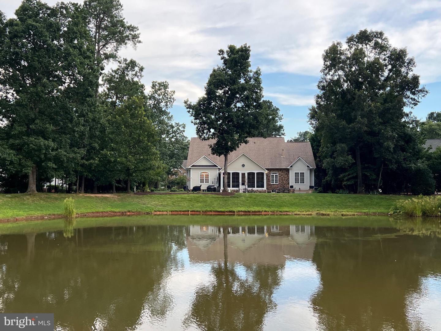 11207 VALOR BRIDGE DR, SPOTSYLVANIA, Virginia 22551, 5 Bedrooms Bedrooms, ,4 BathroomsBathrooms,Residential,For sale,11207 VALOR BRIDGE DR,VASP2039802 MLS # VASP2039802