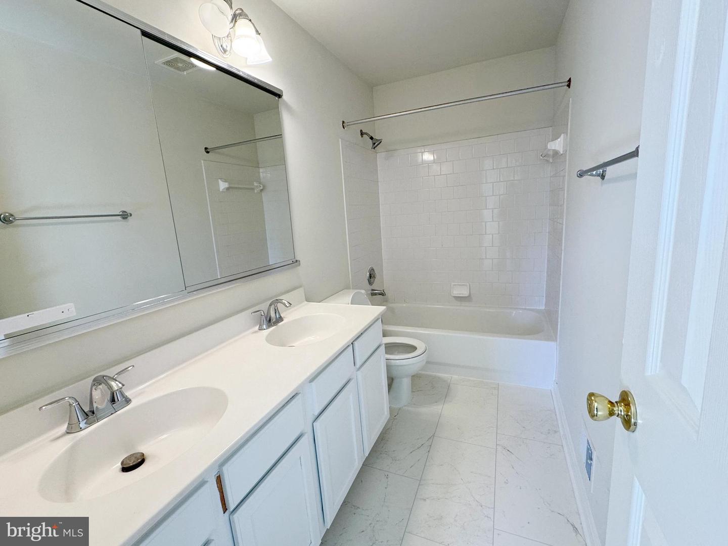 9615 FRANKLIN WOODS PL, LORTON, Virginia 22079, 4 Bedrooms Bedrooms, ,3 BathroomsBathrooms,Residential,For sale,9615 FRANKLIN WOODS PL,VAFX2294792 MLS # VAFX2294792 9615 FRANKLIN WOODS PL, LORTON, Virginia 22079, 4 Bedrooms Bedrooms, ,3 BathroomsBathrooms,Residential,For sale,9615 FRANKLIN WOODS PL,VAFX2294792 MLS # VAFX2294792