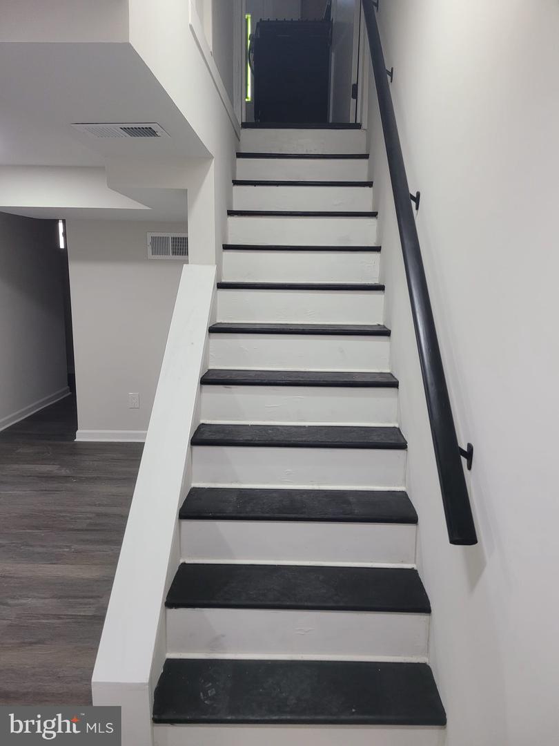 220 33RD ST NE, WASHINGTON, District Of Columbia 20019, 2 Bedrooms Bedrooms, ,2 BathroomsBathrooms,Residential,For sale,220 33RD ST NE,DCDC2249434 MLS # DCDC2249434