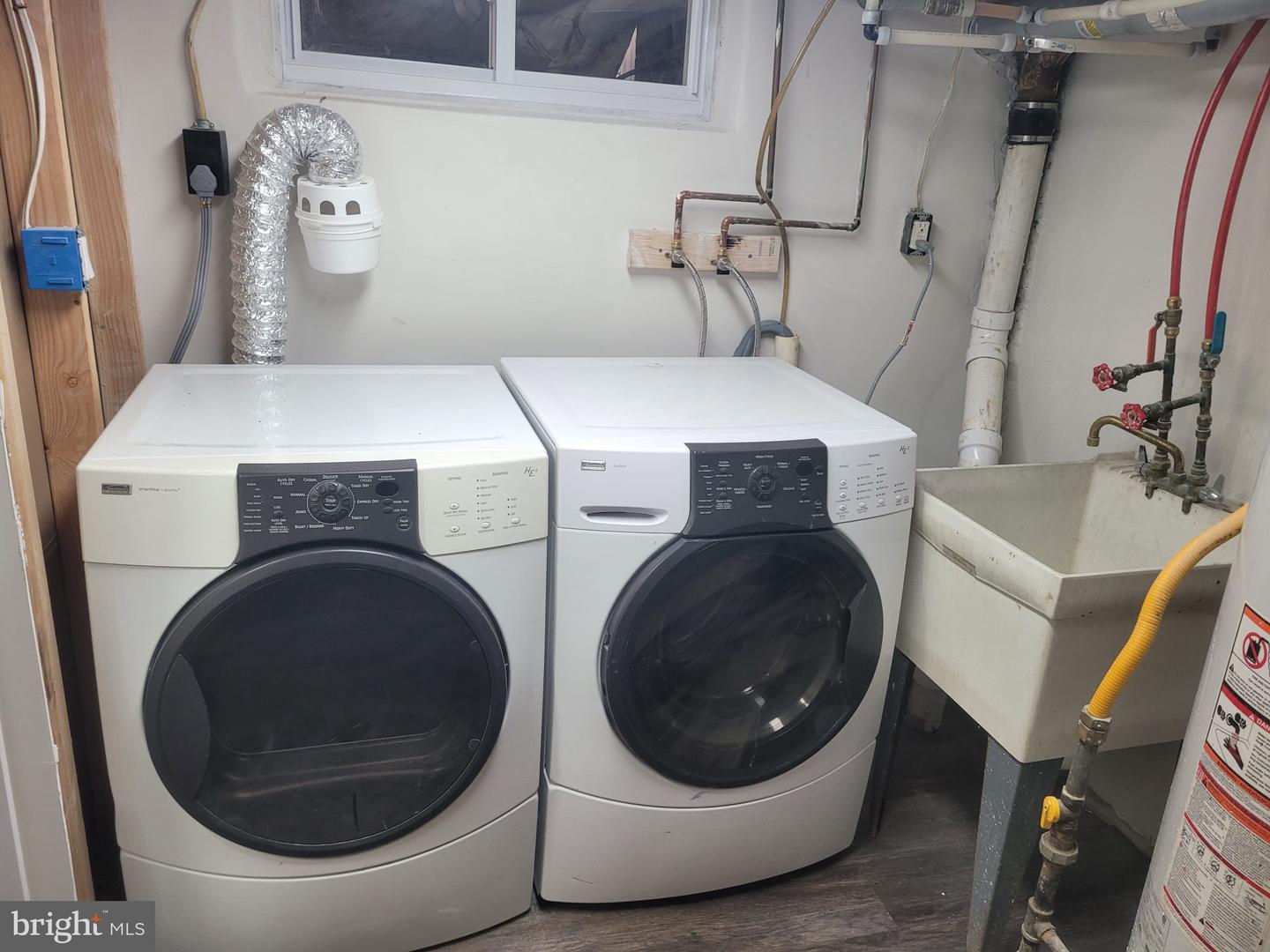 220 33RD ST NE, WASHINGTON, District Of Columbia 20019, 2 Bedrooms Bedrooms, ,2 BathroomsBathrooms,Residential,For sale,220 33RD ST NE,DCDC2249434 MLS # DCDC2249434