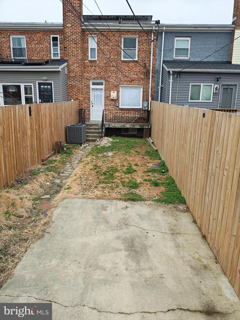 220 33RD ST NE, WASHINGTON, District Of Columbia 20019, 2 Bedrooms Bedrooms, ,2 BathroomsBathrooms,Residential,For sale,220 33RD ST NE,DCDC2249434 MLS # DCDC2249434