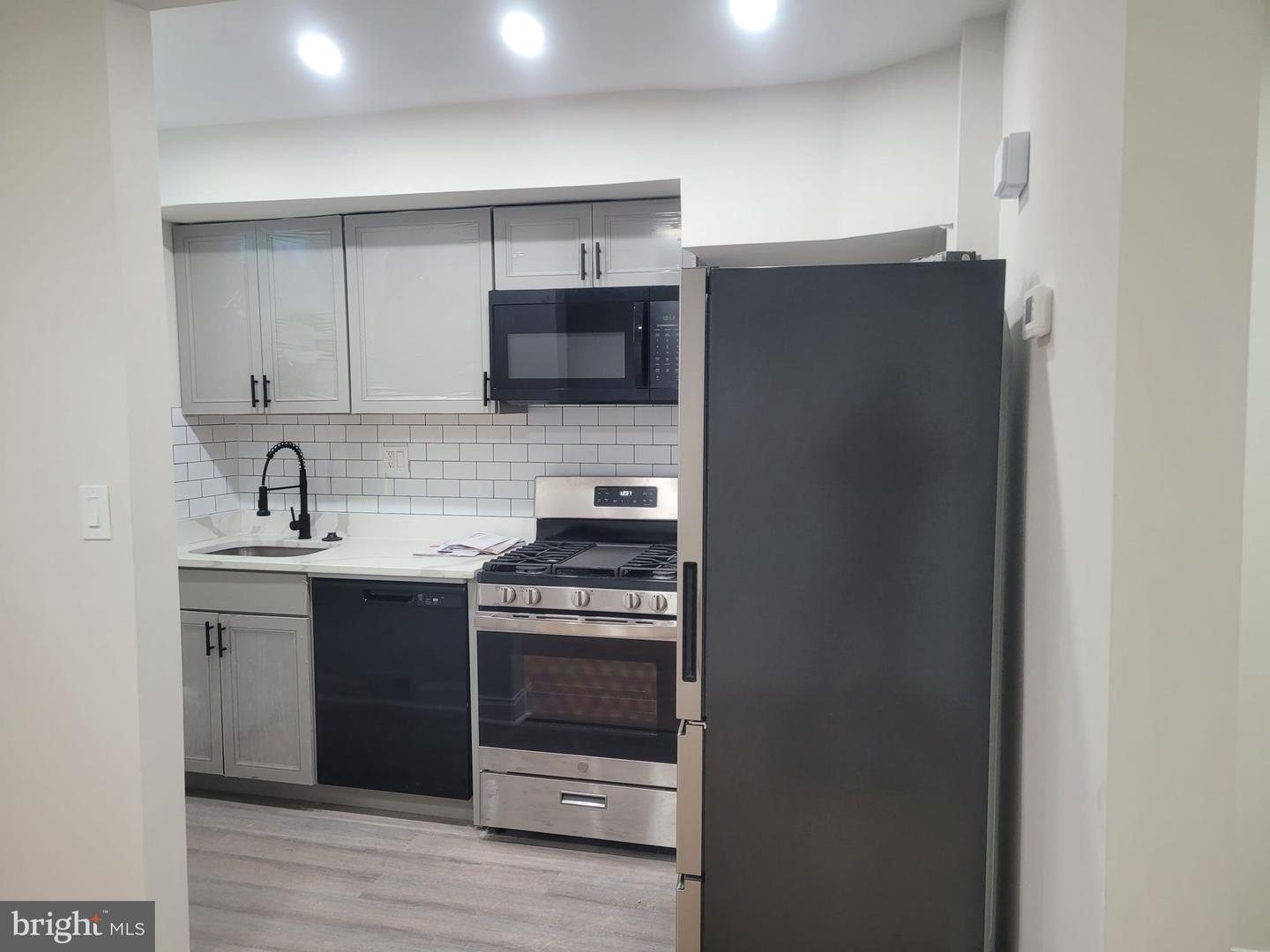 220 33RD ST NE, WASHINGTON, District Of Columbia 20019, 2 Bedrooms Bedrooms, ,2 BathroomsBathrooms,Residential,For sale,220 33RD ST NE,DCDC2249434 MLS # DCDC2249434