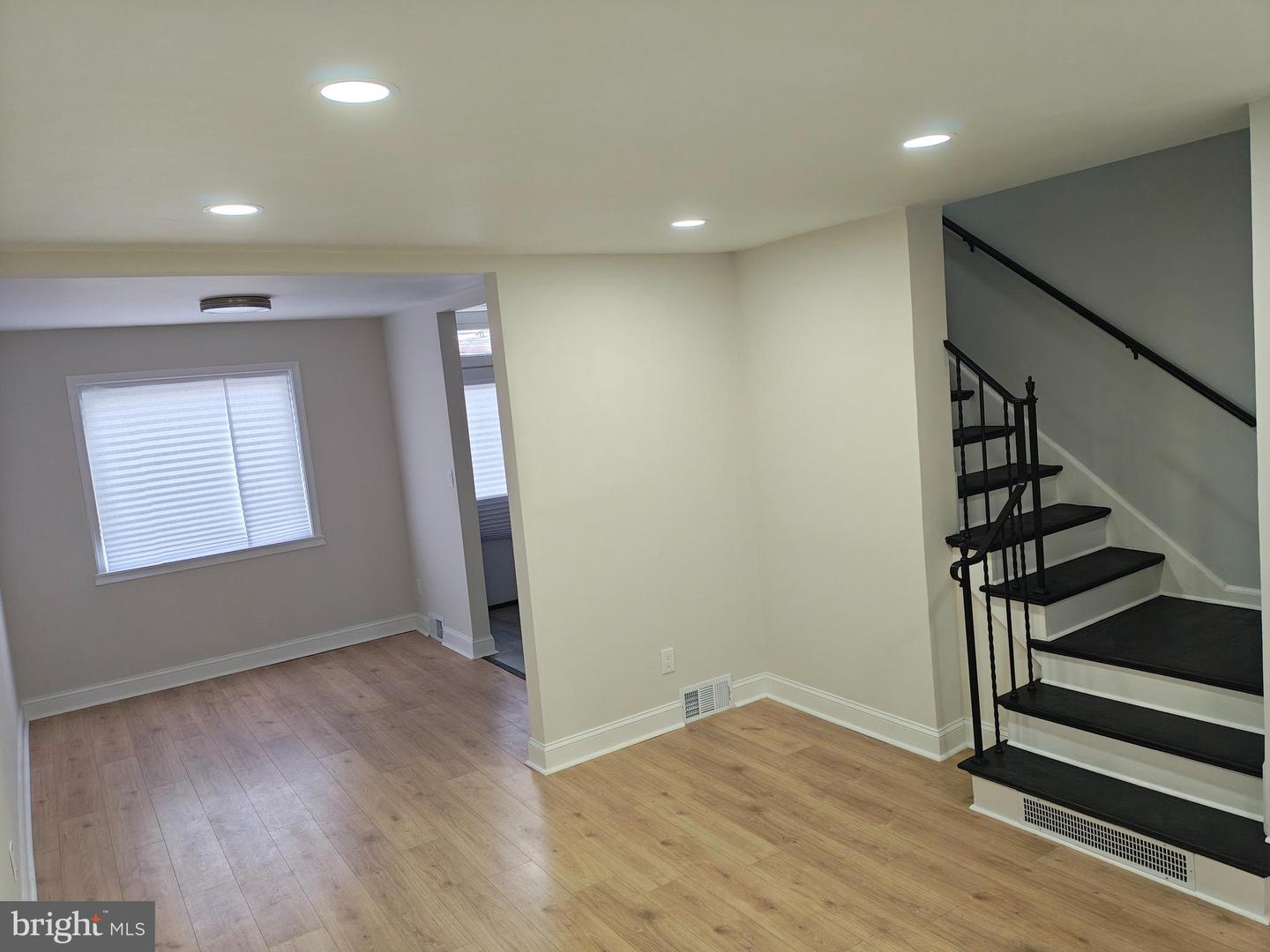 220 33RD ST NE, WASHINGTON, District Of Columbia 20019, 2 Bedrooms Bedrooms, ,2 BathroomsBathrooms,Residential,For sale,220 33RD ST NE,DCDC2249434 MLS # DCDC2249434