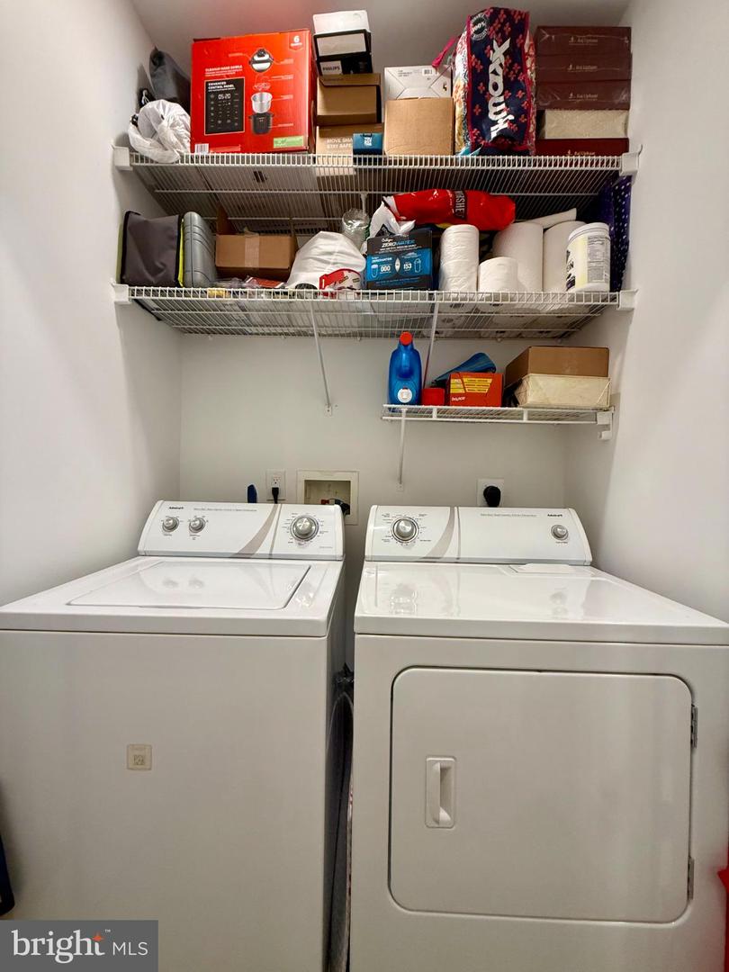 3021 NICOSH CIR #1406, FALLS CHURCH, Virginia 22042, 1 Bedroom Bedrooms, 3 Rooms Rooms,1 BathroomBathrooms,Residential,For sale,3021 NICOSH CIR #1406,VAFX2294806 MLS # VAFX2294806