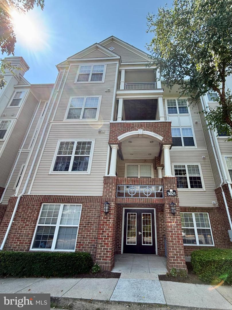 3021 NICOSH CIR #1406, FALLS CHURCH, Virginia 22042, 1 Bedroom Bedrooms, 3 Rooms Rooms,1 BathroomBathrooms,Residential,For sale,3021 NICOSH CIR #1406,VAFX2294806 MLS # VAFX2294806