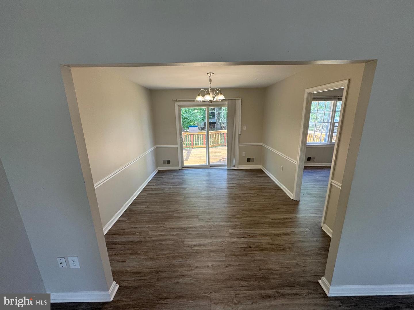 7918 EDINBURGH DR, SPRINGFIELD, Virginia 22153, 5 Bedrooms Bedrooms, ,3 BathroomsBathrooms,Residential,For sale,7918 EDINBURGH DR,VAFX2294886 MLS # VAFX2294886