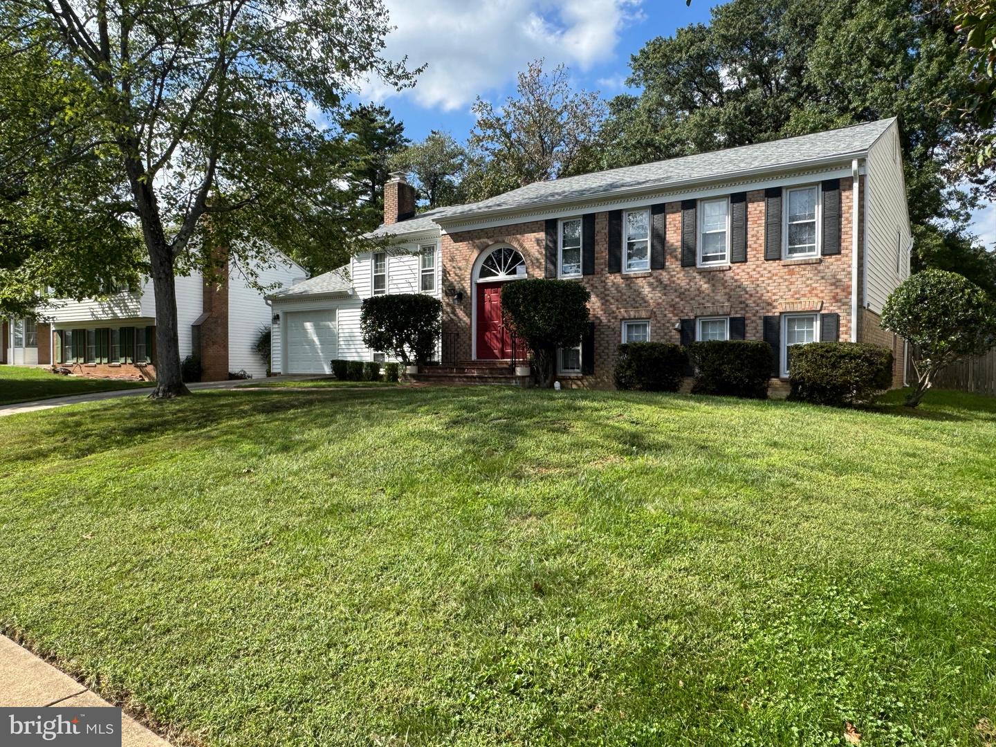 7918 EDINBURGH DR, SPRINGFIELD, Virginia 22153, 5 Bedrooms Bedrooms, ,3 BathroomsBathrooms,Residential,For sale,7918 EDINBURGH DR,VAFX2294886 MLS # VAFX2294886