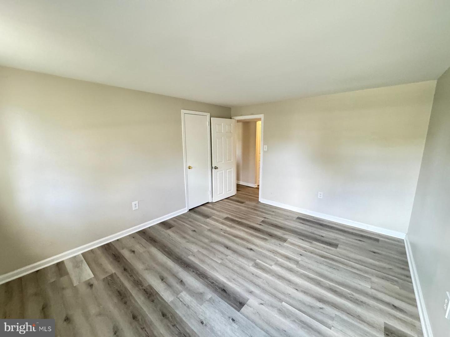 7918 EDINBURGH DR, SPRINGFIELD, Virginia 22153, 5 Bedrooms Bedrooms, ,3 BathroomsBathrooms,Residential,For sale,7918 EDINBURGH DR,VAFX2294886 MLS # VAFX2294886