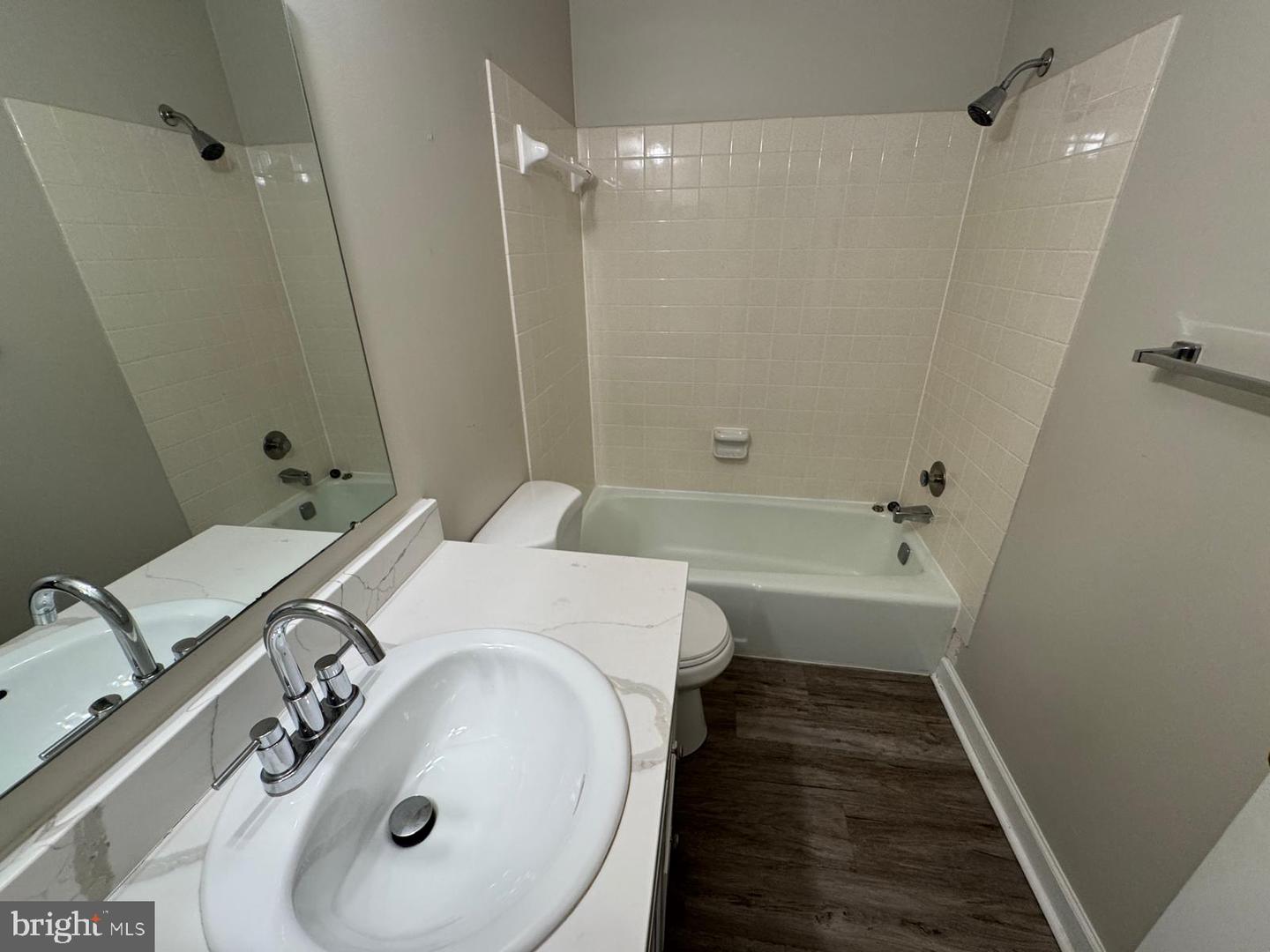 7918 EDINBURGH DR, SPRINGFIELD, Virginia 22153, 5 Bedrooms Bedrooms, ,3 BathroomsBathrooms,Residential,For sale,7918 EDINBURGH DR,VAFX2294886 MLS # VAFX2294886