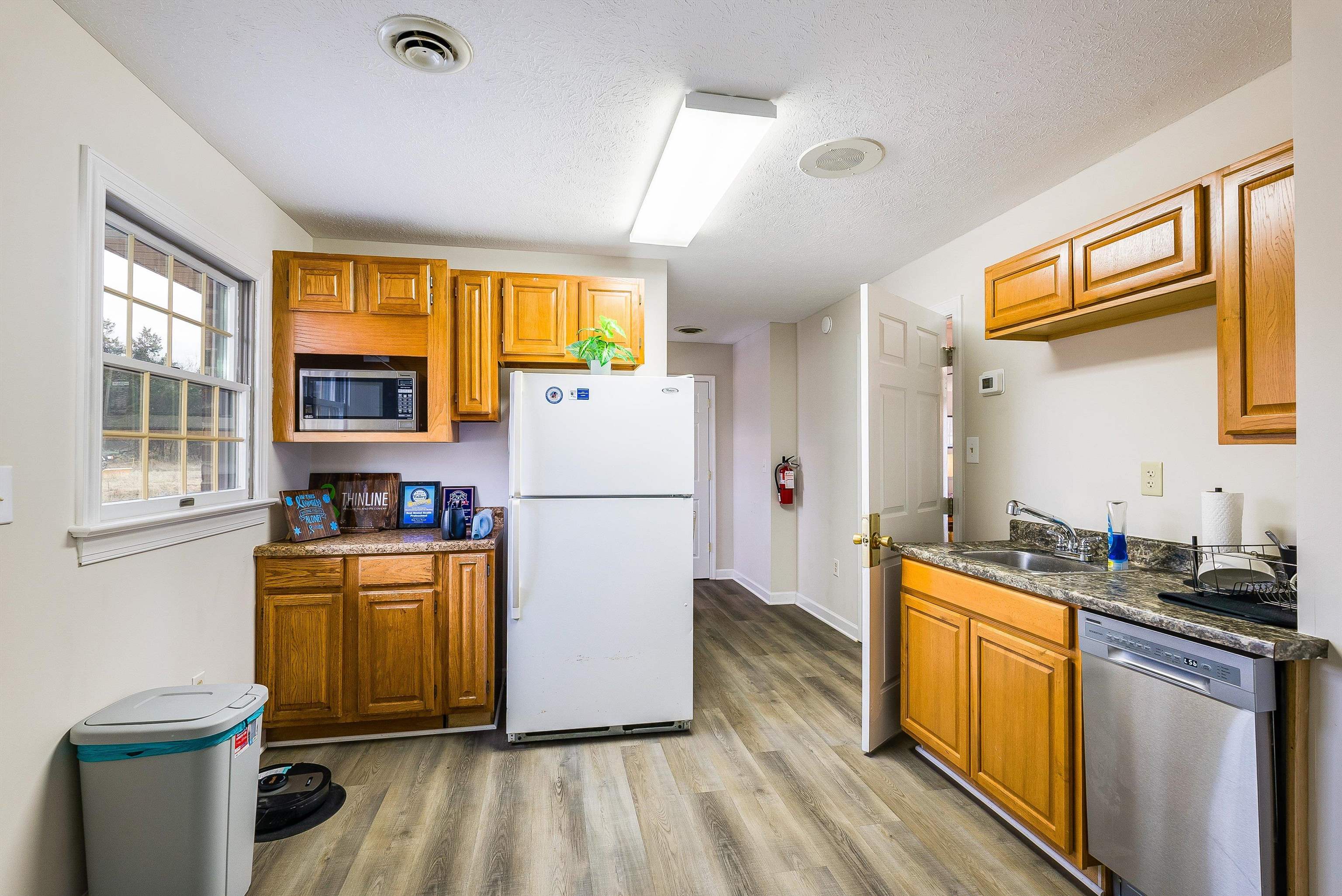 727 LEE HWY, VERONA, Virginia 24482, ,Commercial,727 LEE HWY,674099 MLS # 674099