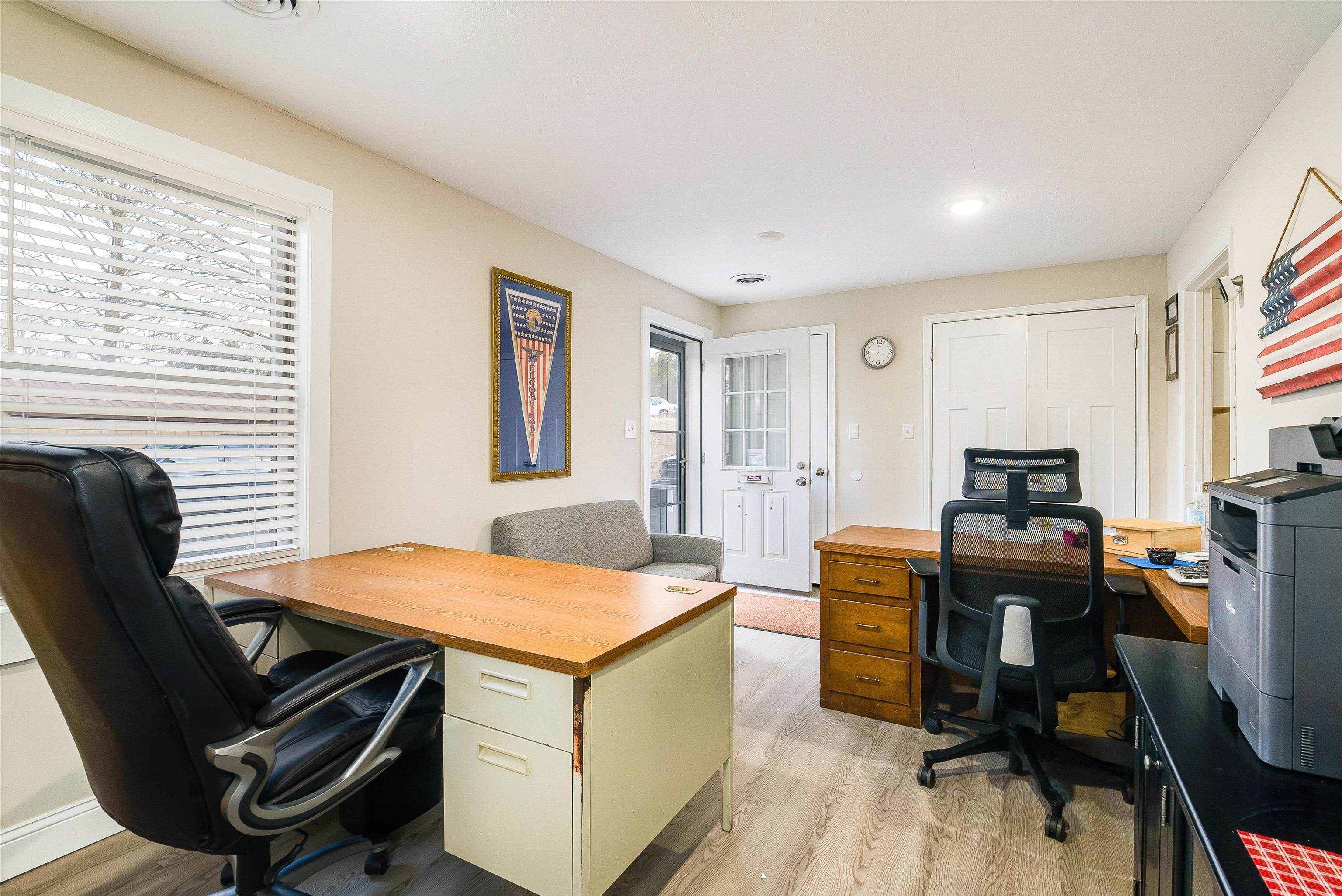 727 LEE HWY, VERONA, Virginia 24482, ,Commercial,727 LEE HWY,674099 MLS # 674099