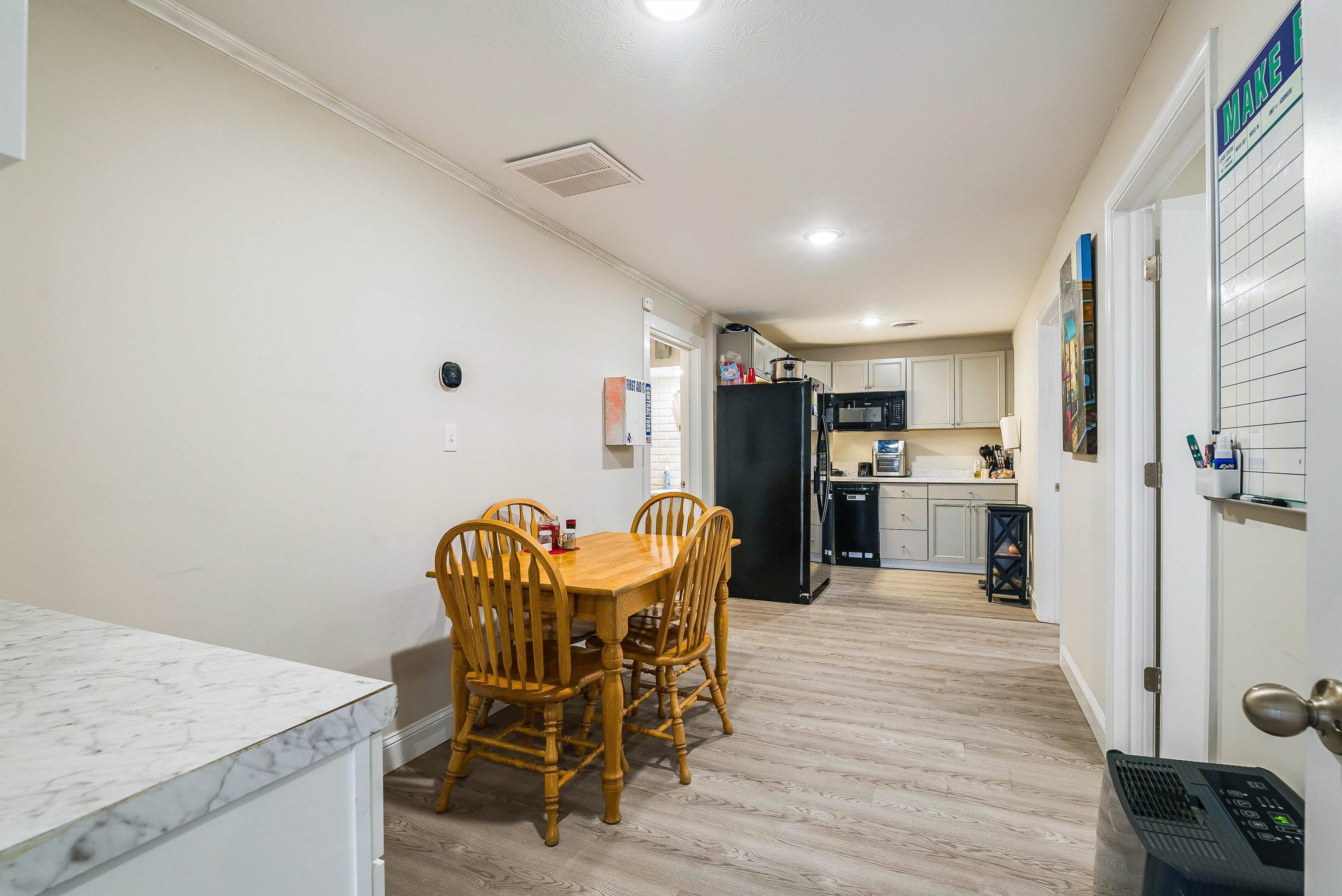 727 LEE HWY, VERONA, Virginia 24482, ,Commercial,727 LEE HWY,674099 MLS # 674099